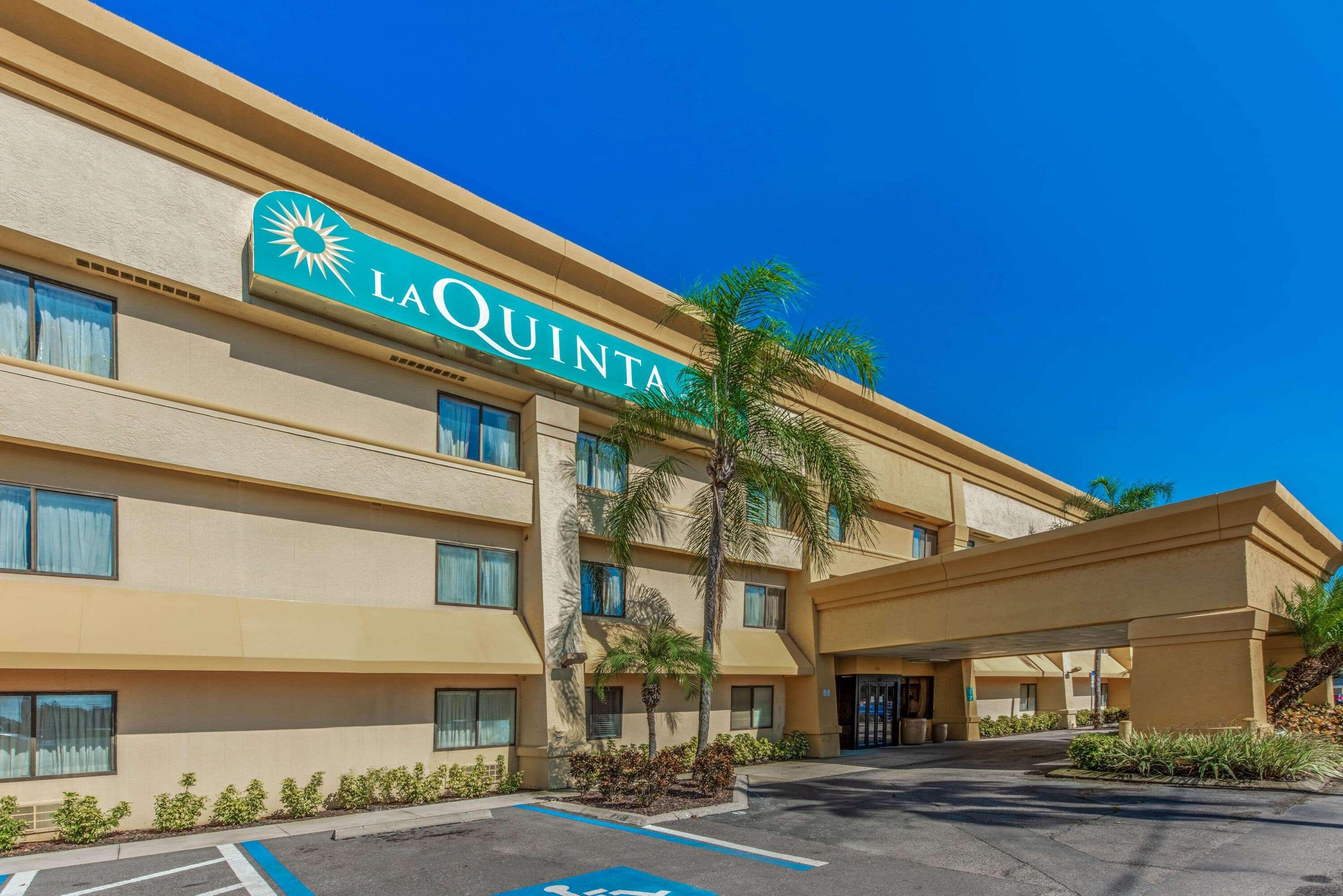 La Quinta By Wyndham Tampa Brandon West Hotel Exterior photo